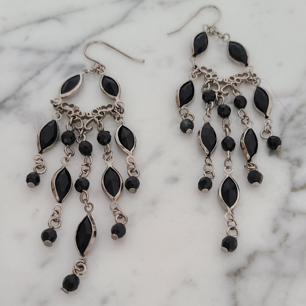 Chanderlier Pierced Earrings Silver & Black